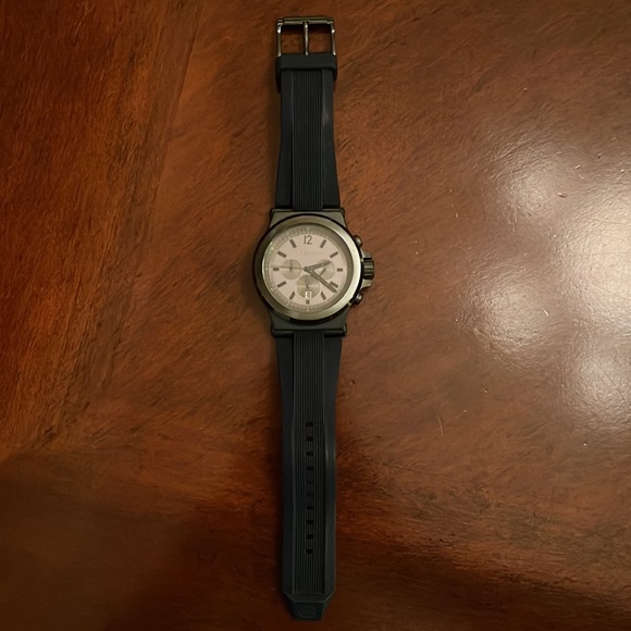 Men’s Michael Kors Watch - Picture 3 of 6